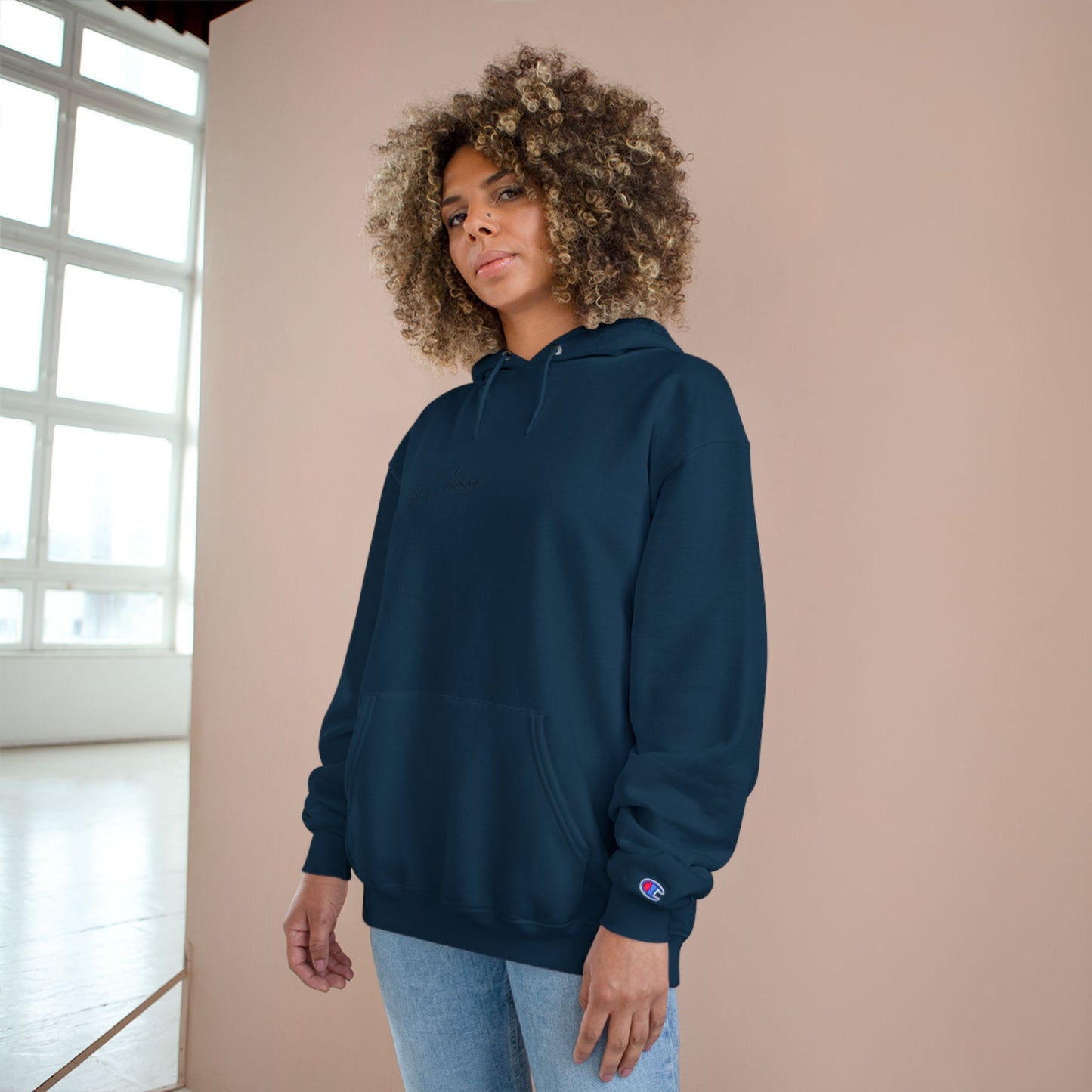 Stylish Champion Hoodie - Trendy Unisex Pullover for Casual Comfort
