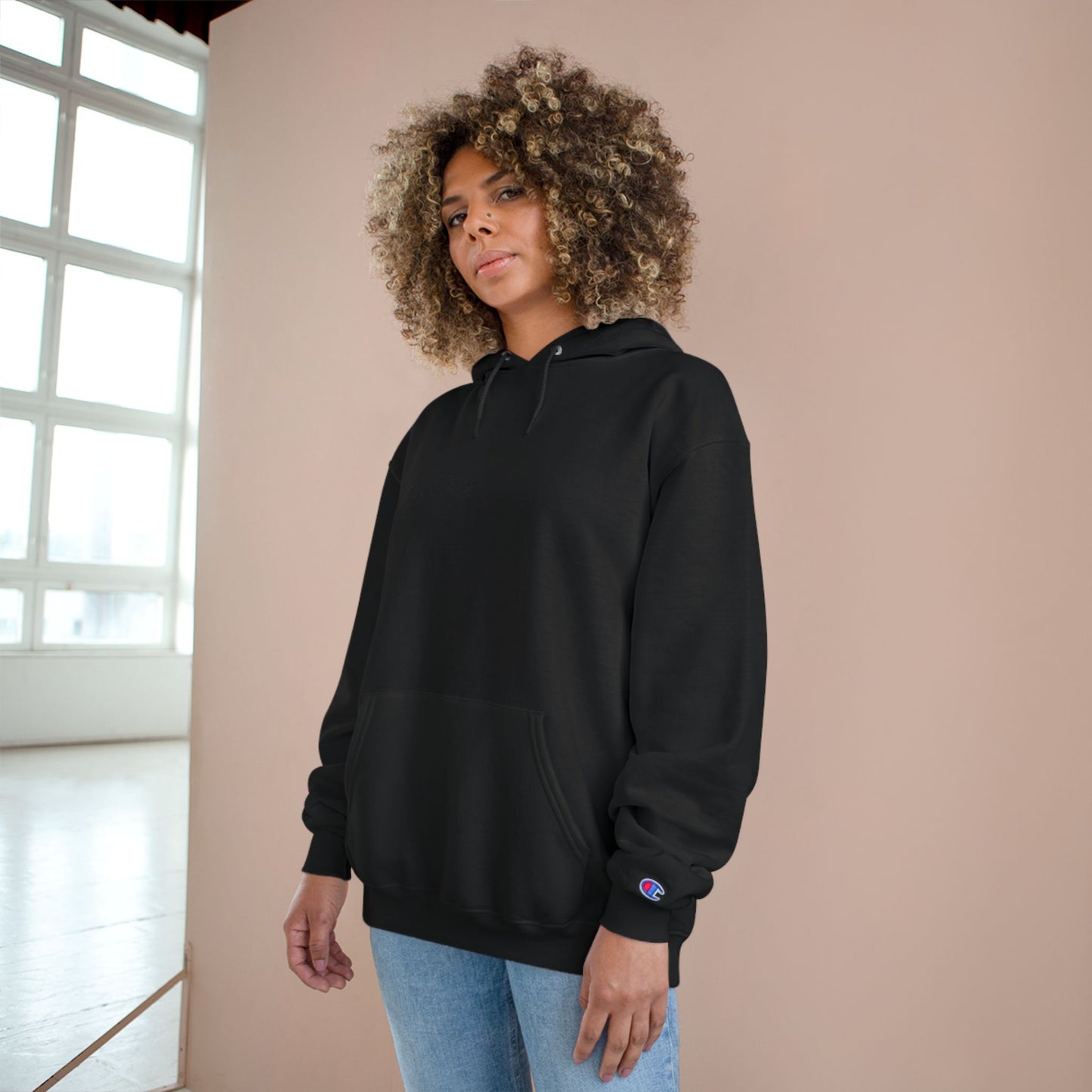 Stylish Champion Hoodie - Trendy Unisex Pullover for Casual Comfort